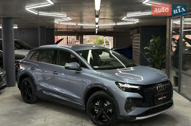 Audi Q4 e-tron 2024