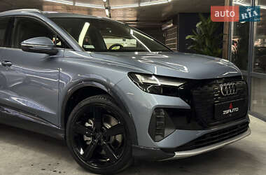 Внедорожник / Кроссовер Audi Q4 e-tron 2024 в 