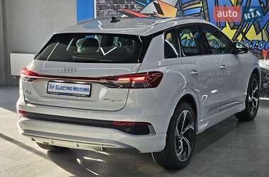 Позашляховик / Кросовер Audi Q4 e-tron 2025 в 