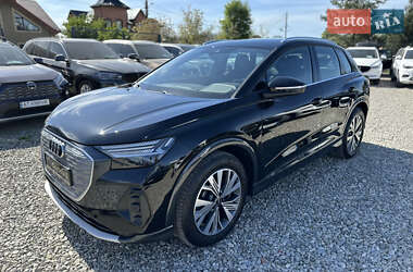 Внедорожник / Кроссовер Audi Q4 e-tron 2021 в 