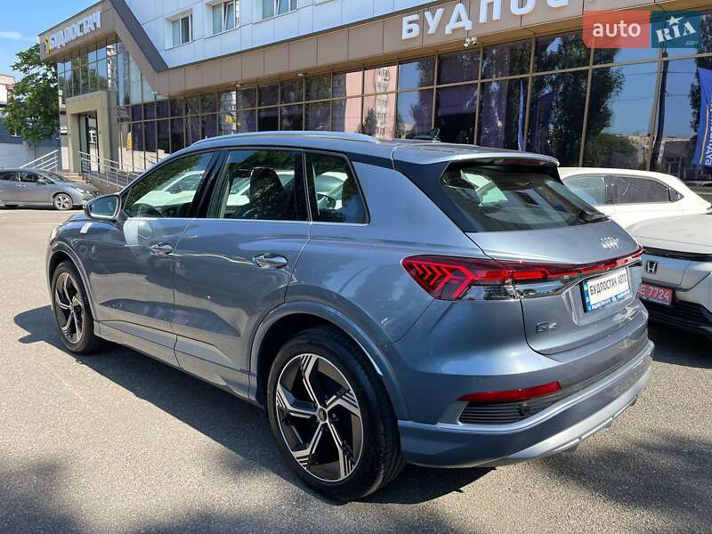 Позашляховик / Кросовер Audi Q4 e-tron 2025 в Києві