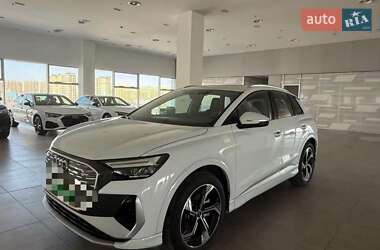 Позашляховик / Кросовер Audi Q4 e-tron 2023 в Дніпрі
