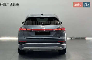 Внедорожник / Кроссовер Audi Q4 e-tron 2023 в 
