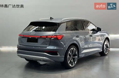 Внедорожник / Кроссовер Audi Q4 e-tron 2023 в 