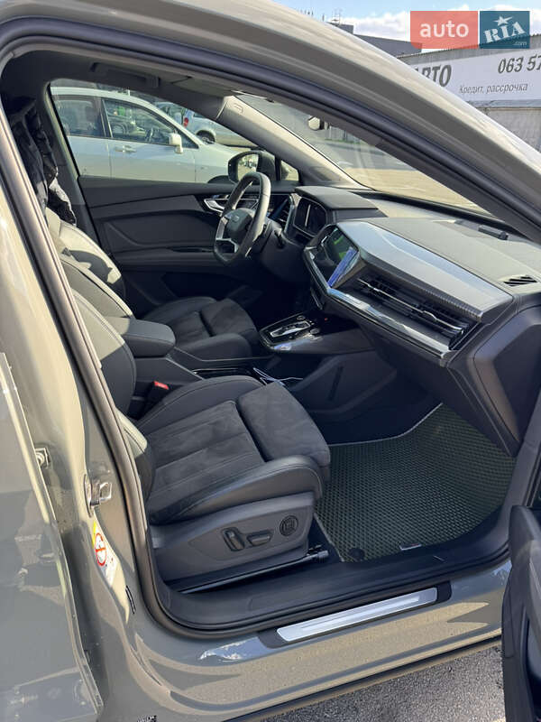Внедорожник / Кроссовер Audi Q4 e-tron 2023 в Киеве фото 13 Внедорожник / Кроссовер Audi Q4 e-tron 2023 в Киеве