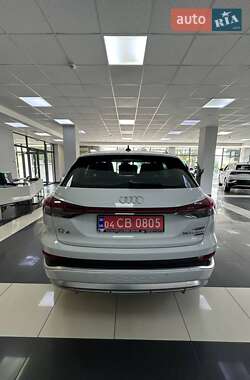 Внедорожник / Кроссовер Audi Q4 e-tron 2023 в 