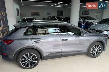 Внедорожник / Кроссовер Audi Q4 e-tron 2022 в 