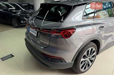 Внедорожник / Кроссовер Audi Q4 e-tron 2022 в 
