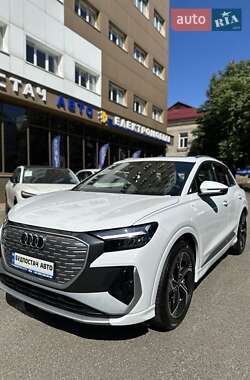 Позашляховик / Кросовер Audi Q4 e-tron 2025 в Києві