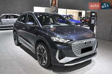 Audi Q4 e-tron 2023 Audi Q4 e-tron 2023