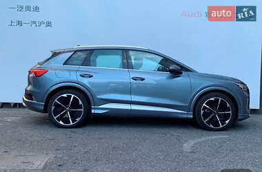 Внедорожник / Кроссовер Audi Q4 e-tron 2023 в 