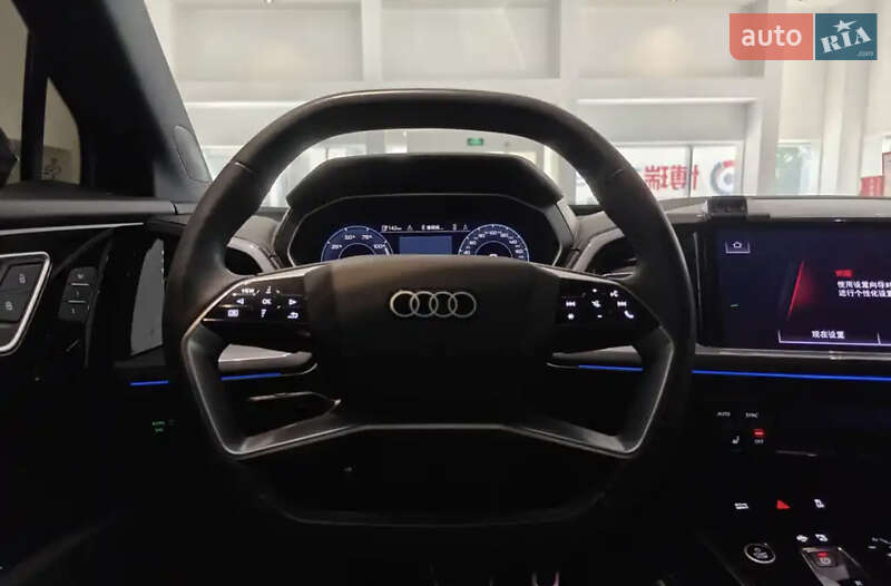 Позашляховик / Кросовер Audi Q4 e-tron 2023 в Львові