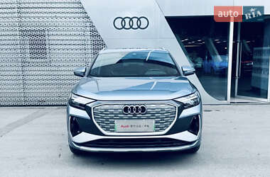 Внедорожник / Кроссовер Audi Q4 e-tron 2023 в 