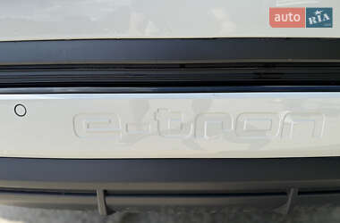Внедорожник / Кроссовер Audi Q4 e-tron 2024 в 
