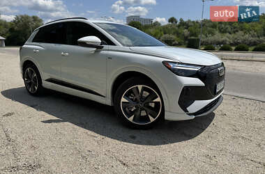 Audi Q4 e-tron 2024 Audi Q4 e-tron 2024