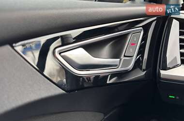Внедорожник / Кроссовер Audi Q4 e-tron 2021 в 