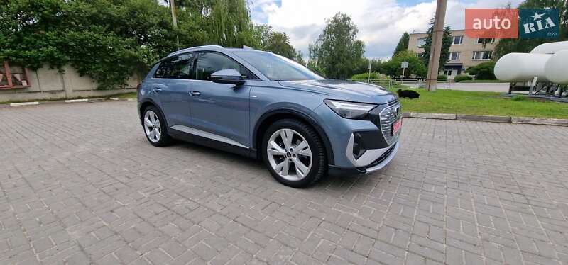 Внедорожник / Кроссовер Audi Q4 e-tron 2023 в Тернополе