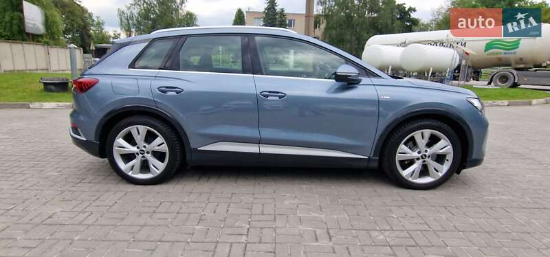 Внедорожник / Кроссовер Audi Q4 e-tron 2023 в Тернополе