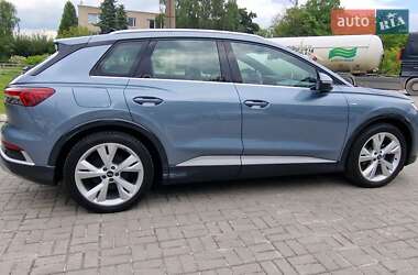 Позашляховик / Кросовер Audi Q4 e-tron 2023 в 