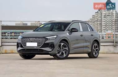 Внедорожник / Кроссовер Audi Q4 e-tron 2025 в 