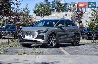 Audi Q4 e-tron 2025 Audi Q4 e-tron 2025