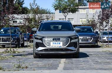 Внедорожник / Кроссовер Audi Q4 e-tron 2025 в 