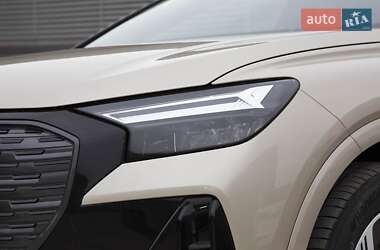 Внедорожник / Кроссовер Audi Q4 e-tron 2024 в 