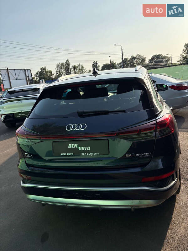 Позашляховик / Кросовер Audi Q4 e-tron 2024 в Києві