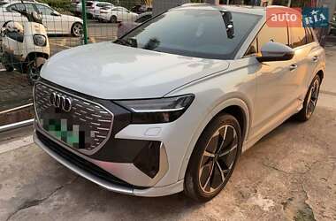 Позашляховик / Кросовер Audi Q4 e-tron 2023 в Дніпрі