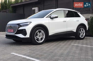 Внедорожник / Кроссовер Audi Q4 e-tron 2023 в 