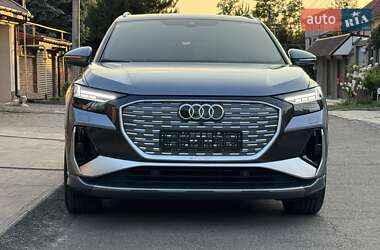 Внедорожник / Кроссовер Audi Q4 e-tron 2023 в 