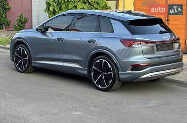 Внедорожник / Кроссовер Audi Q4 e-tron 2023 в 