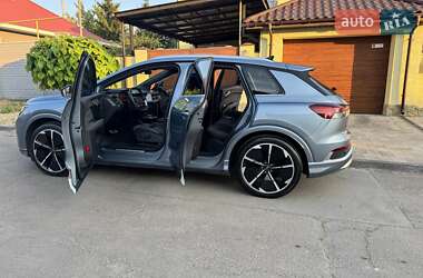 Внедорожник / Кроссовер Audi Q4 e-tron 2023 в 