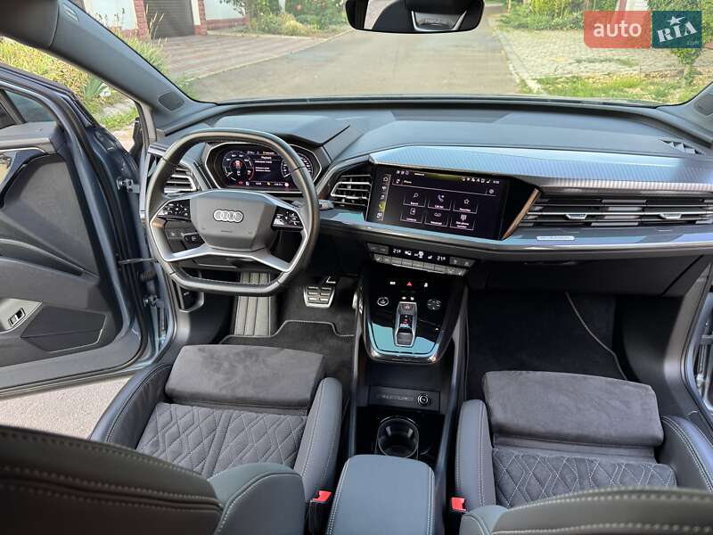 Позашляховик / Кросовер Audi Q4 e-tron 2023 в Одесі