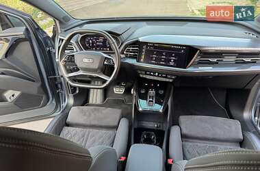Внедорожник / Кроссовер Audi Q4 e-tron 2023 в 