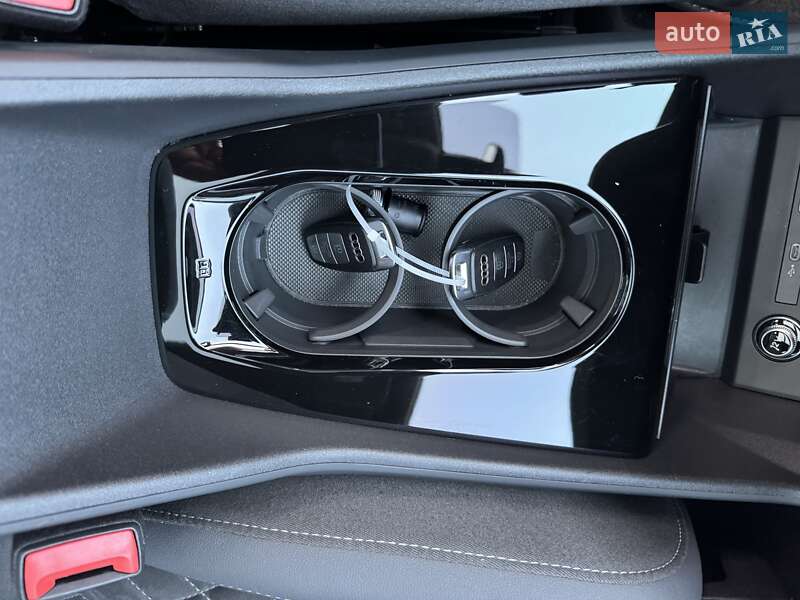 Позашляховик / Кросовер Audi Q4 e-tron 2023 в Одесі