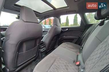 Внедорожник / Кроссовер Audi Q4 e-tron 2023 в 