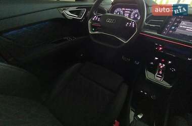 Внедорожник / Кроссовер Audi Q4 e-tron 2023 в 