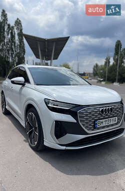 Позашляховик / Кросовер Audi Q4 e-tron 2022 в Дніпрі