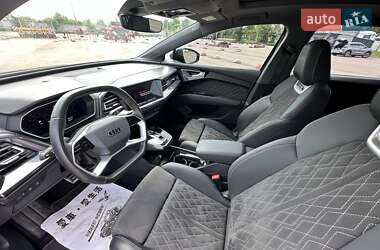 Позашляховик / Кросовер Audi Q4 e-tron 2023 в 