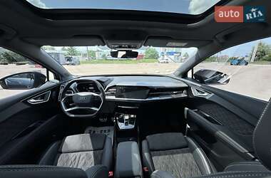 Позашляховик / Кросовер Audi Q4 e-tron 2023 в 