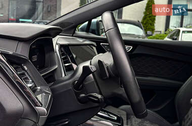 Внедорожник / Кроссовер Audi Q4 e-tron 2023 в 