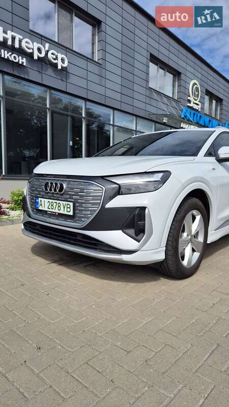 Внедорожник / Кроссовер Audi Q4 e-tron 2023 в Белой Церкви