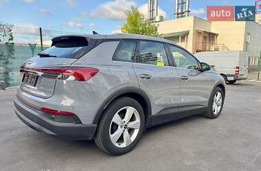 Внедорожник / Кроссовер Audi Q4 e-tron 2022 в 