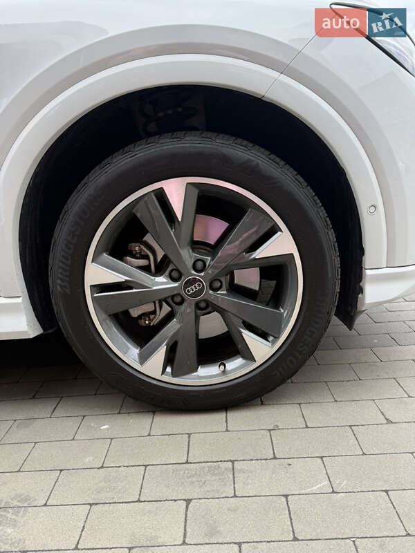 Внедорожник / Кроссовер Audi Q4 e-tron 2023 в Чернигове