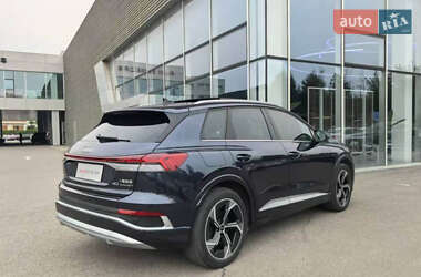 Внедорожник / Кроссовер Audi Q4 e-tron 2024 в 