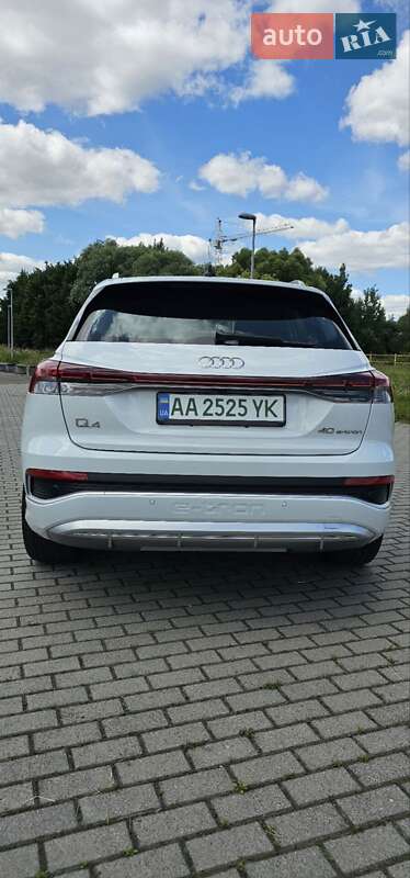 Внедорожник / Кроссовер Audi Q4 e-tron 2022 в Львове