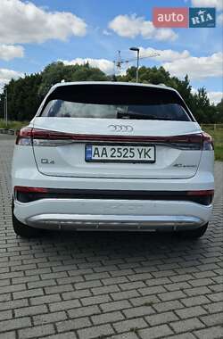 Внедорожник / Кроссовер Audi Q4 e-tron 2022 в 