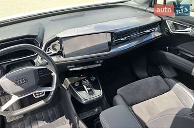Внедорожник / Кроссовер Audi Q4 e-tron 2022 в 