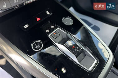 Внедорожник / Кроссовер Audi Q4 e-tron 2024 в 